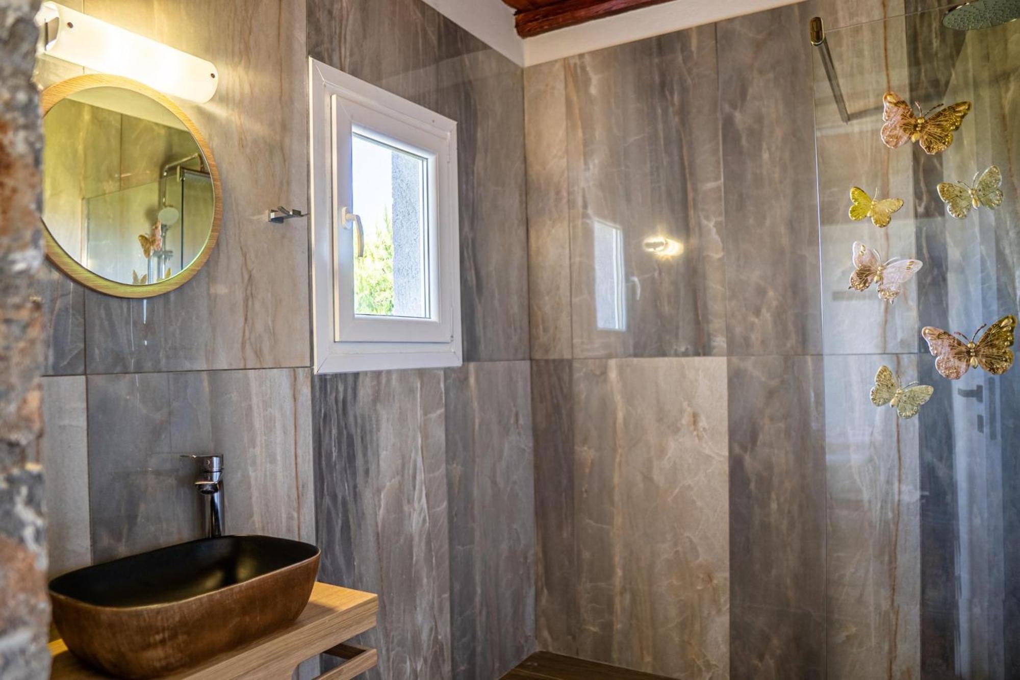 Iris Stone Built Villa Milatos Bagian luar foto